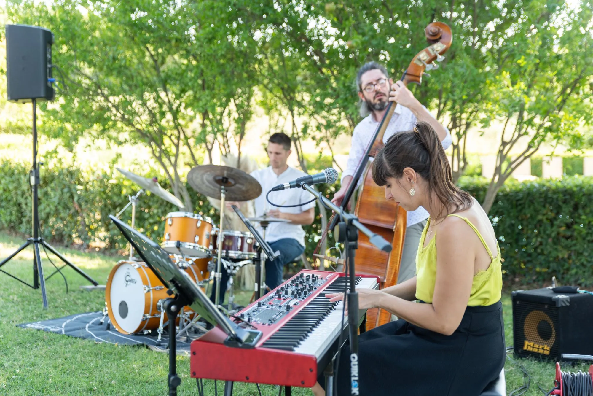 Trio jazz outdoor